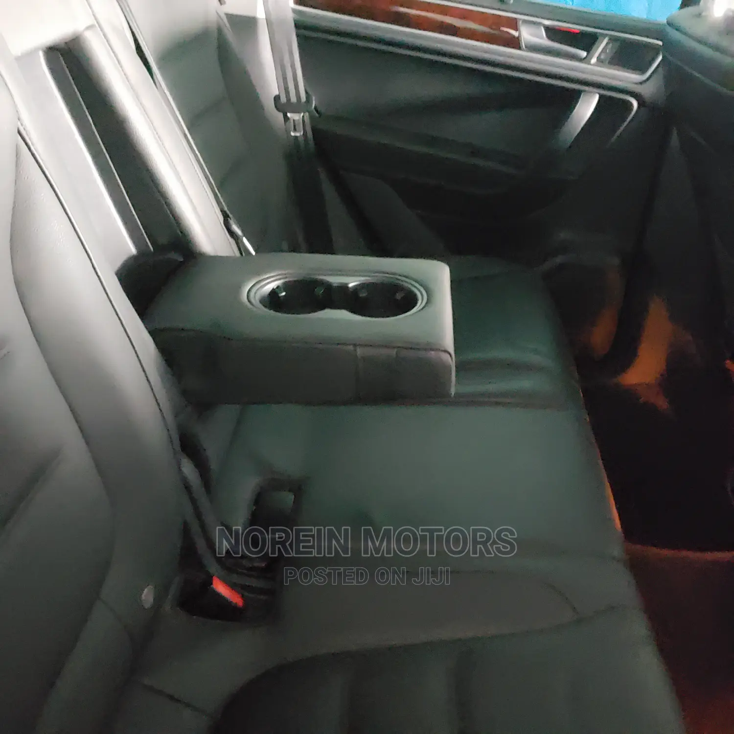 Volkswagen Touareg 2014 Matt Black