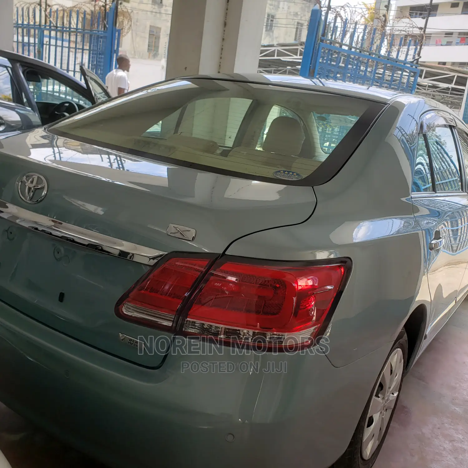 Toyota Premio 2017 Green