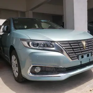 Toyota Premio 2017 Green