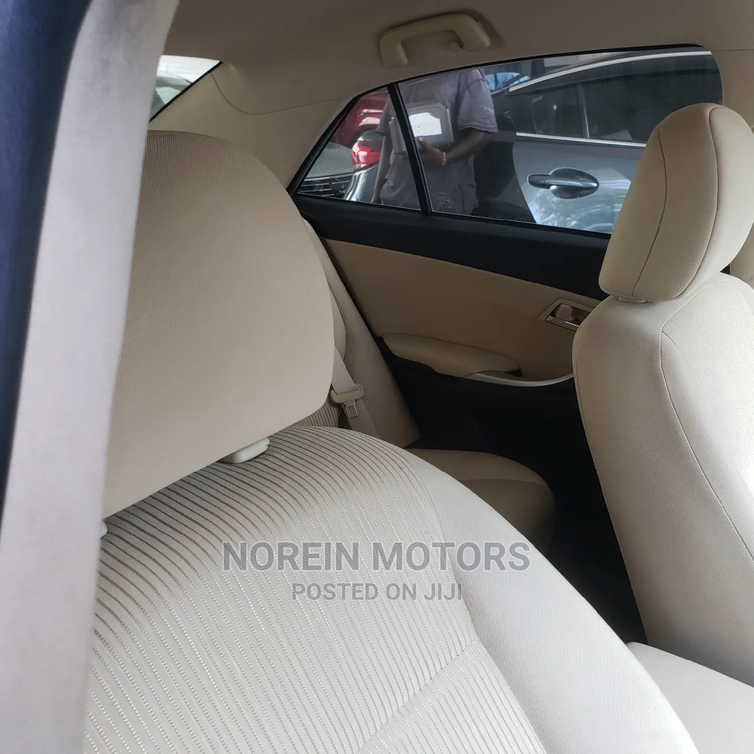 Toyota Premio 2017 Green