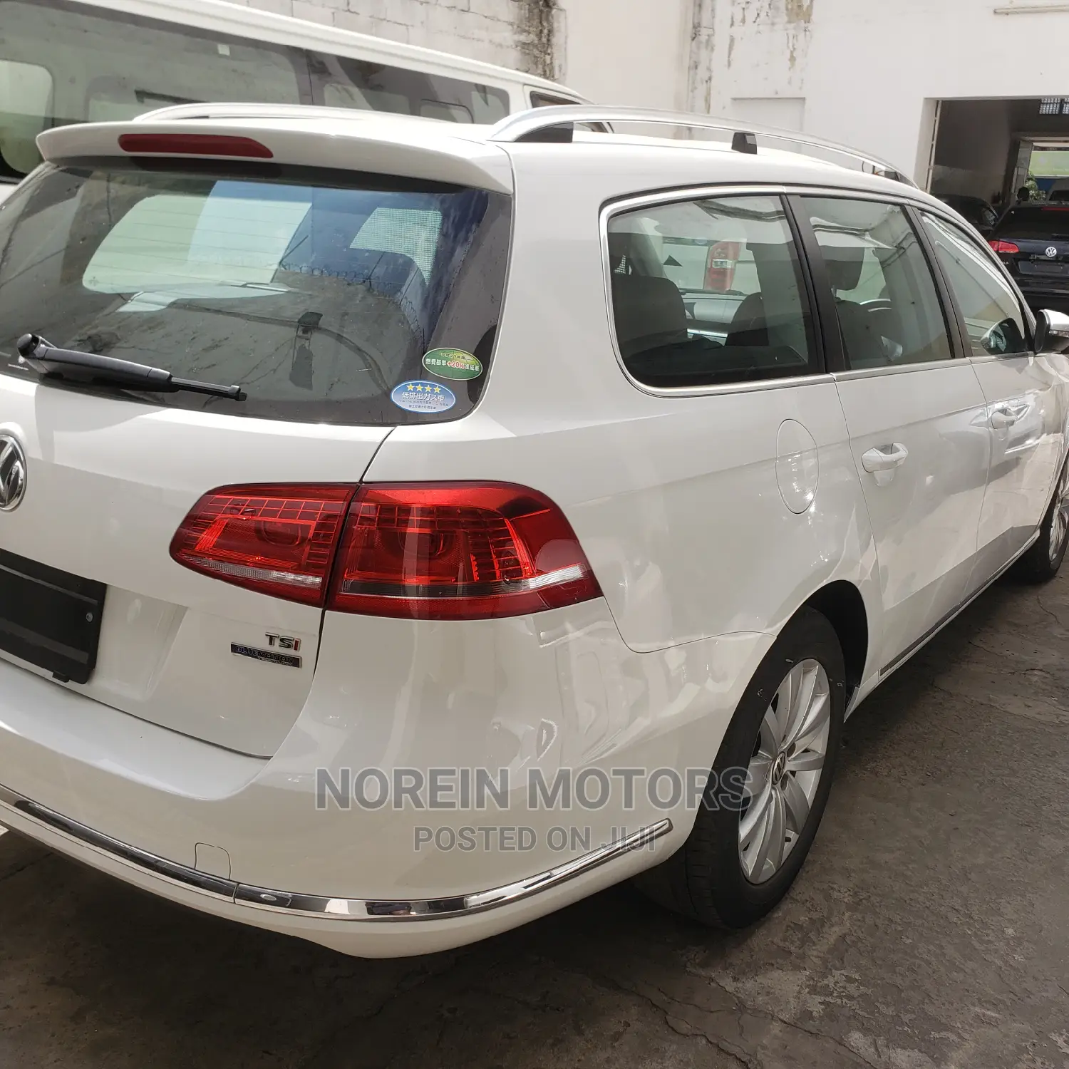 Volkswagen Passat 2014 Pearl