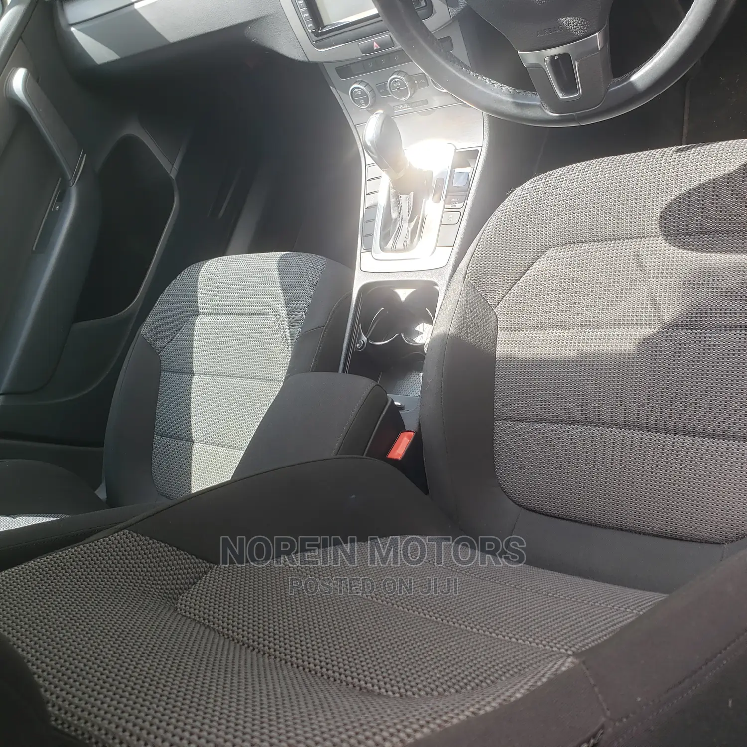 Volkswagen Passat 2014 Pearl