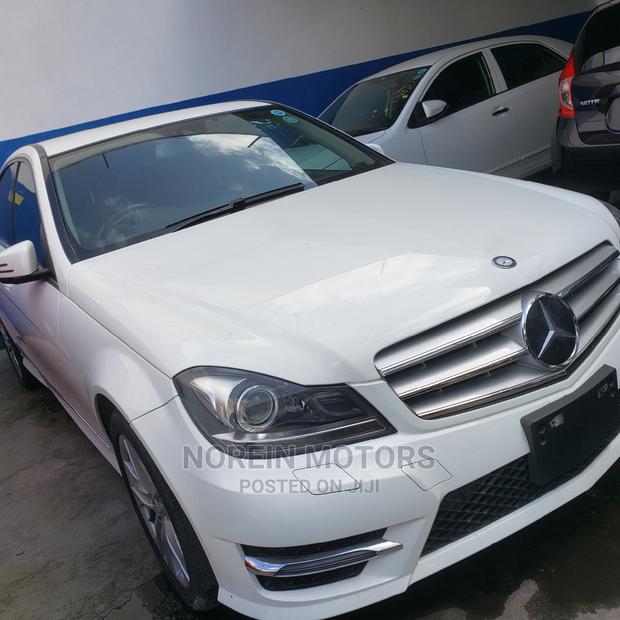 Mercedes-Benz C180 2014 Off white - thumbnail 3