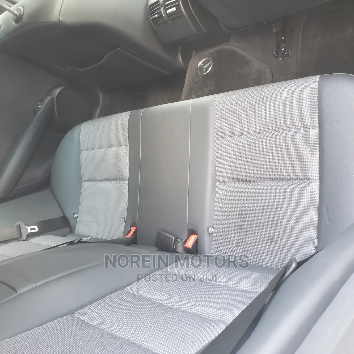 Mercedes-Benz C180 2014 Off white