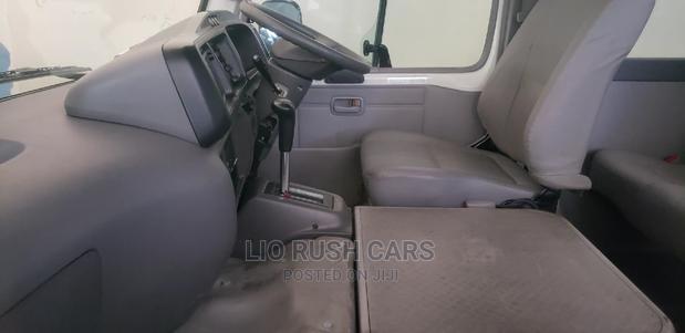 Toyota Coaster 2015 White - thumbnail 5