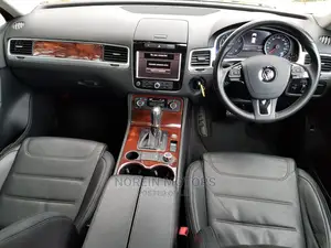 Volkswagen Touareg 2014 Black
