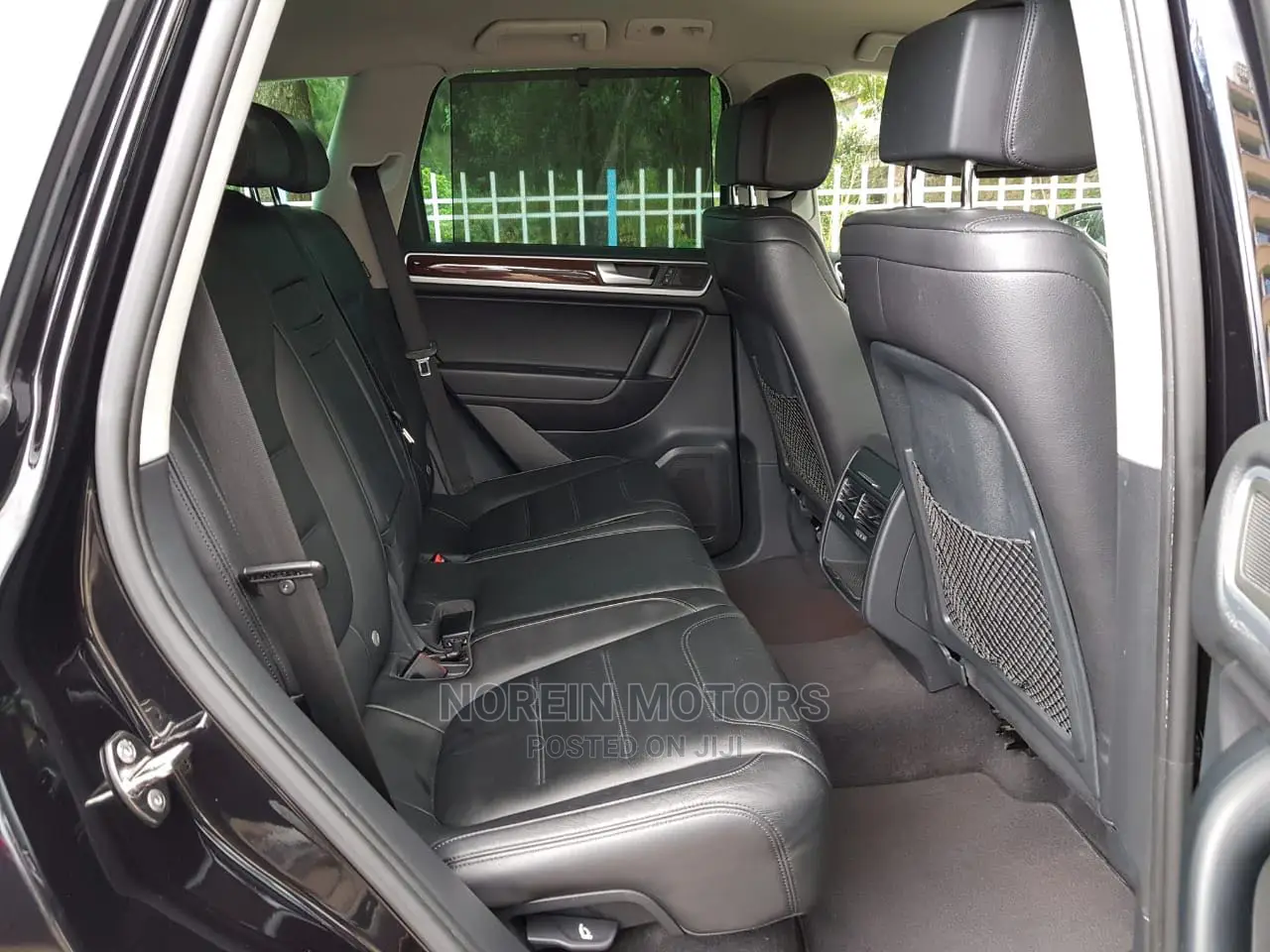 Volkswagen Touareg 2014 Black
