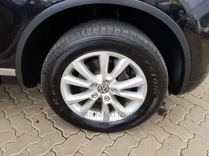 Volkswagen Touareg 2014 Black