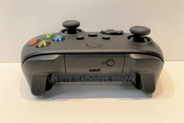 Xbox Series X 1tb Used - thumbnail 3