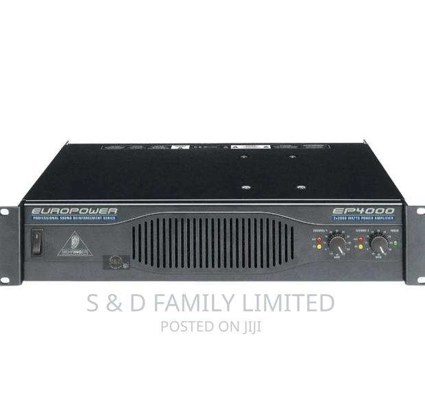 Behringer Europower 4000 Power Amplifier