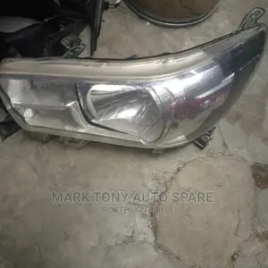Figo Headlight