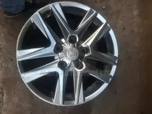 20 Inch V8 Original Rims Set (China)