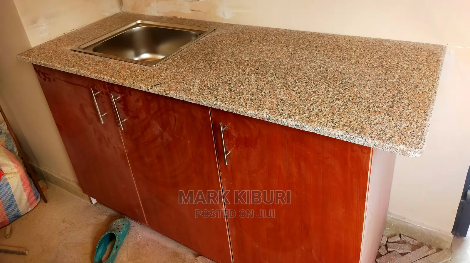 Granite(Light Colour}