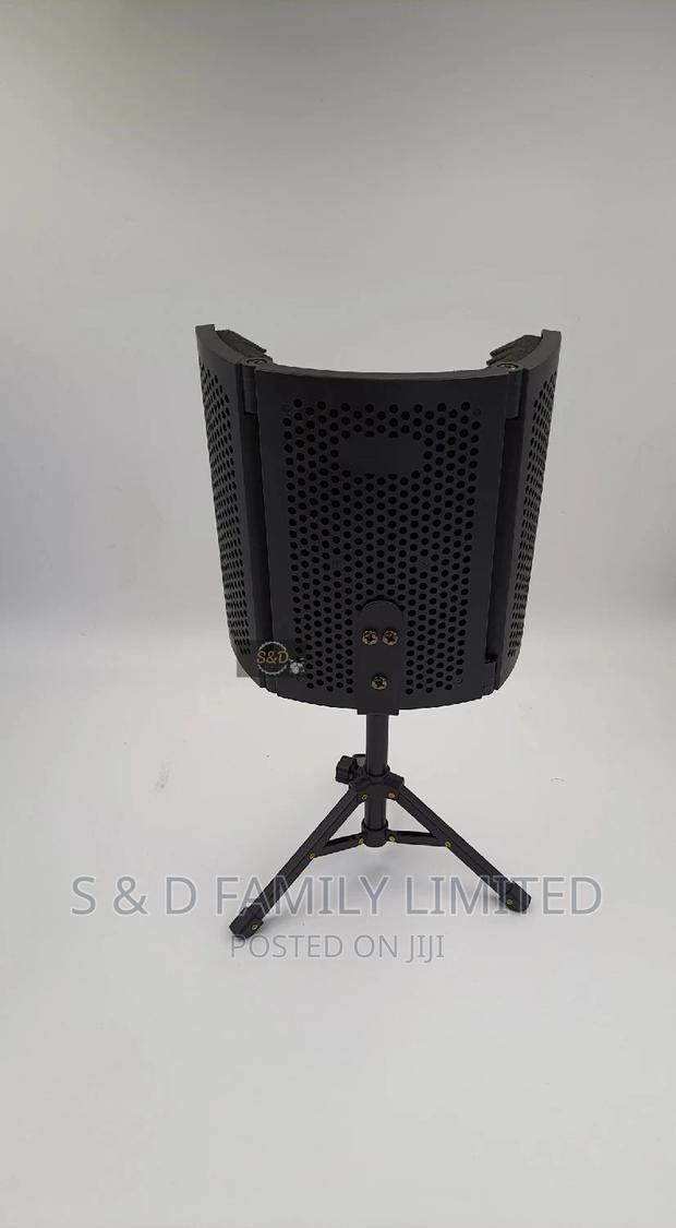 3 Flap Studio Booth With a Stand - main view