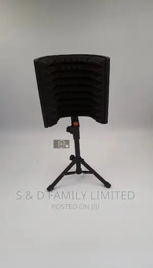 3 Flap Studio Booth With a Stand