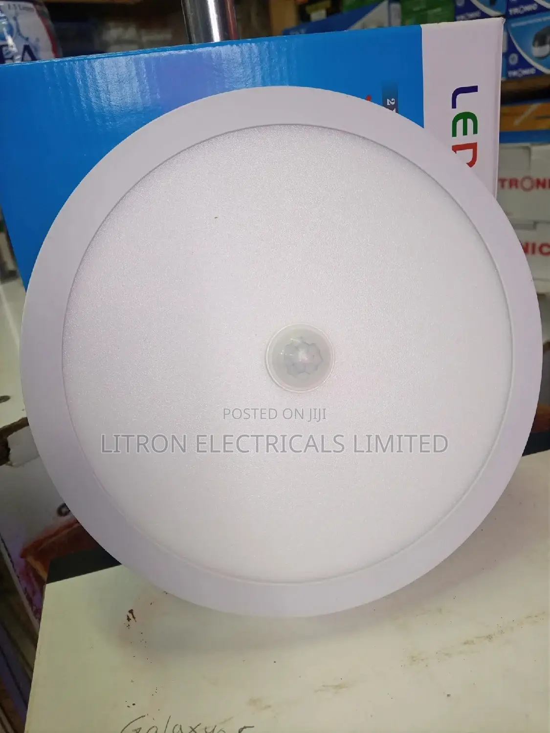 Downlighters 18W Surface