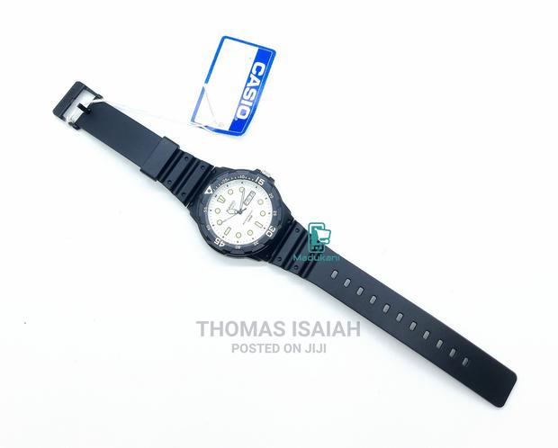 Casio MRW-200H-7EVDF Classic Luminous Quartz Analogue Watch - thumbnail 2