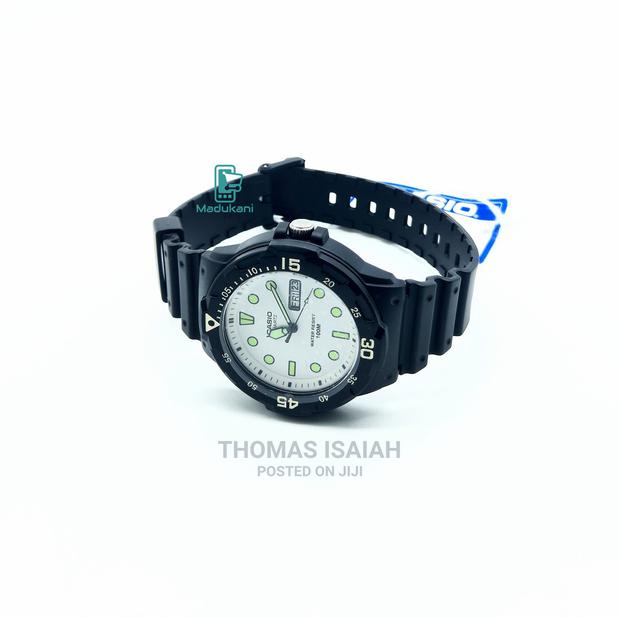 Casio MRW-200H-7EVDF Classic Luminous Quartz Analogue Watch - thumbnail 3