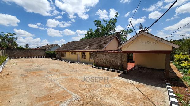 3bdrm Bungalow in Bendor Estate for Sale - thumbnail 2