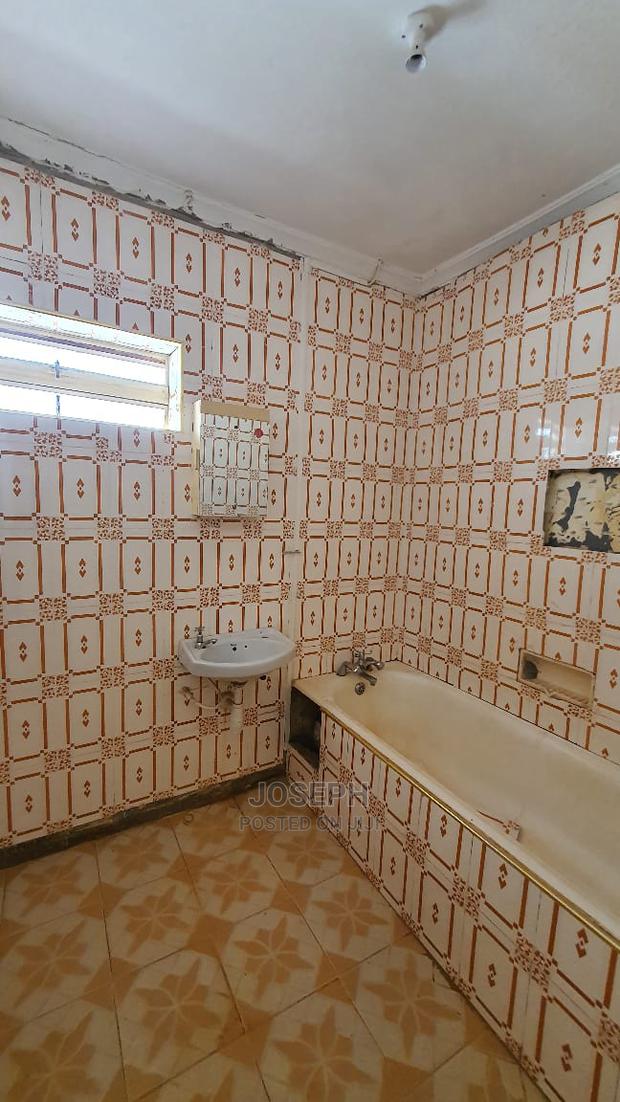3bdrm Bungalow in Bendor Estate for Sale - thumbnail 12