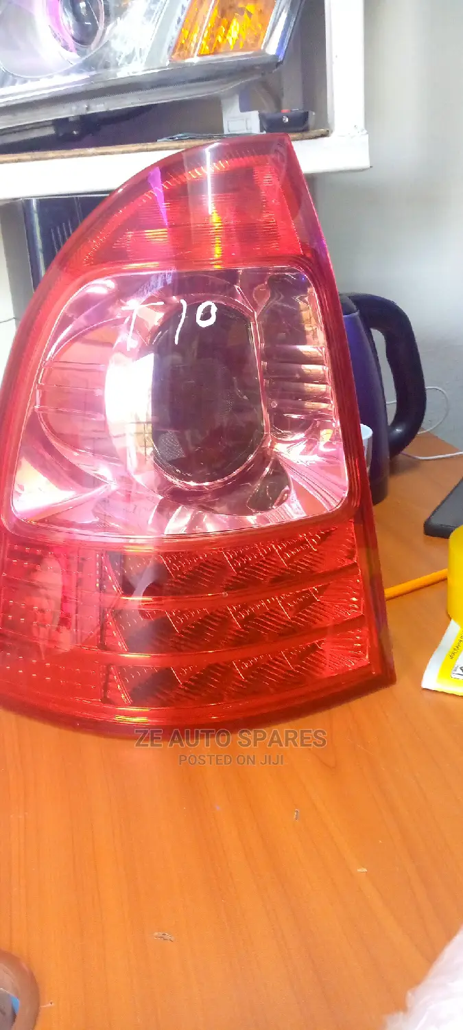 Fielder 2005 Taillight