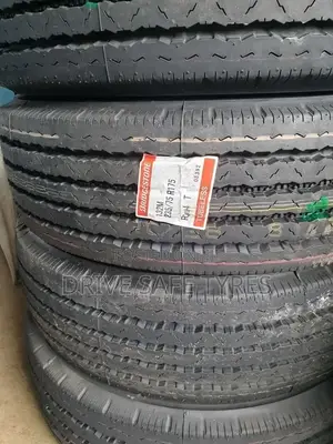 235/75 R15 Bridgestone Tyre Made in Thailand
