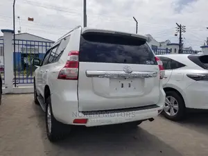 Toyota Land Cruiser Prado 2015 Pearl