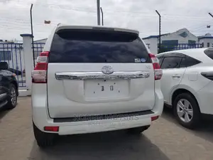 Toyota Land Cruiser Prado 2015 Pearl