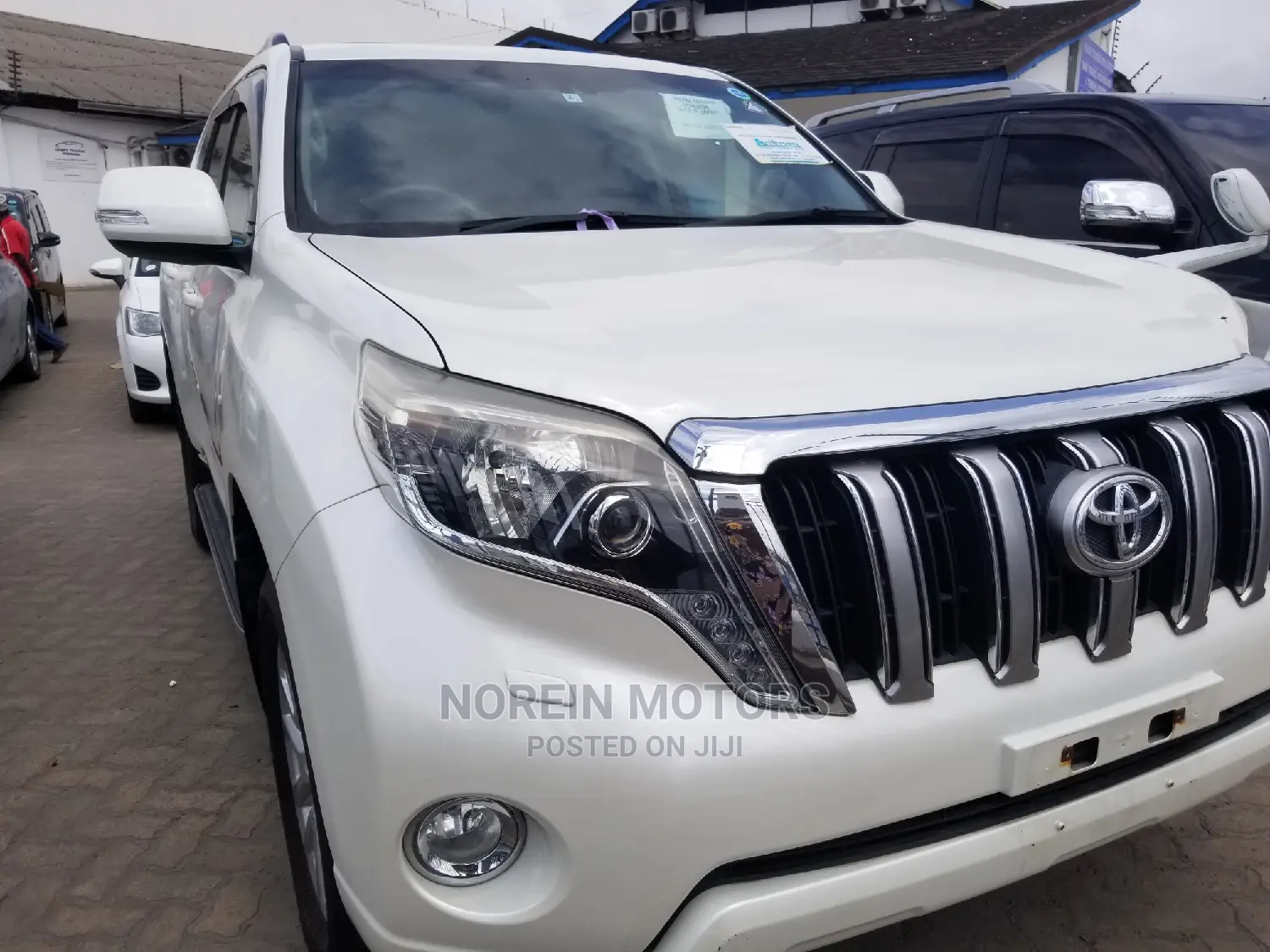 Toyota Land Cruiser Prado 2015 Pearl