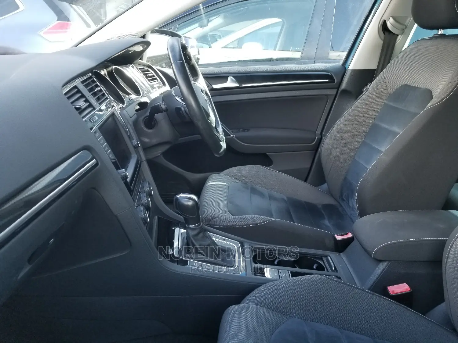 Volkswagen Golf 2014 Blue