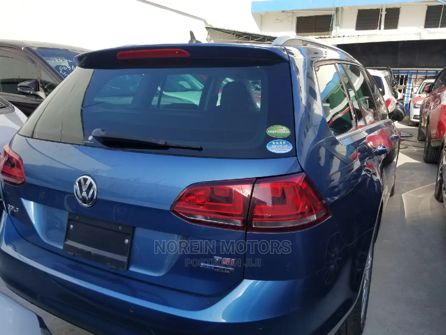 Volkswagen Golf 2014 Blue
