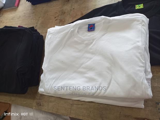 White Plain T-Shirts Large Quantities - thumbnail 3