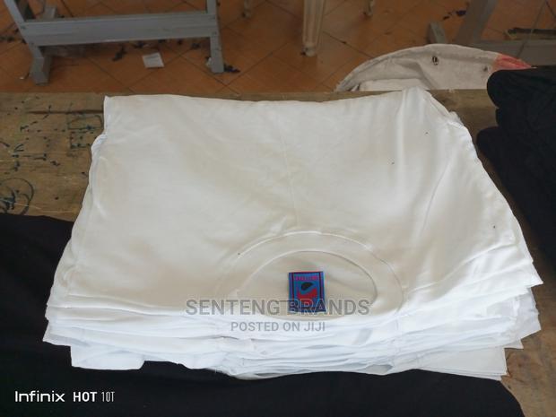 White Plain T-Shirts Large Quantities - thumbnail 4