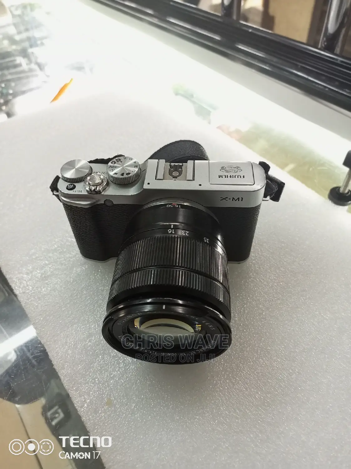 Fujifilm X M1 Mirrorless Camera