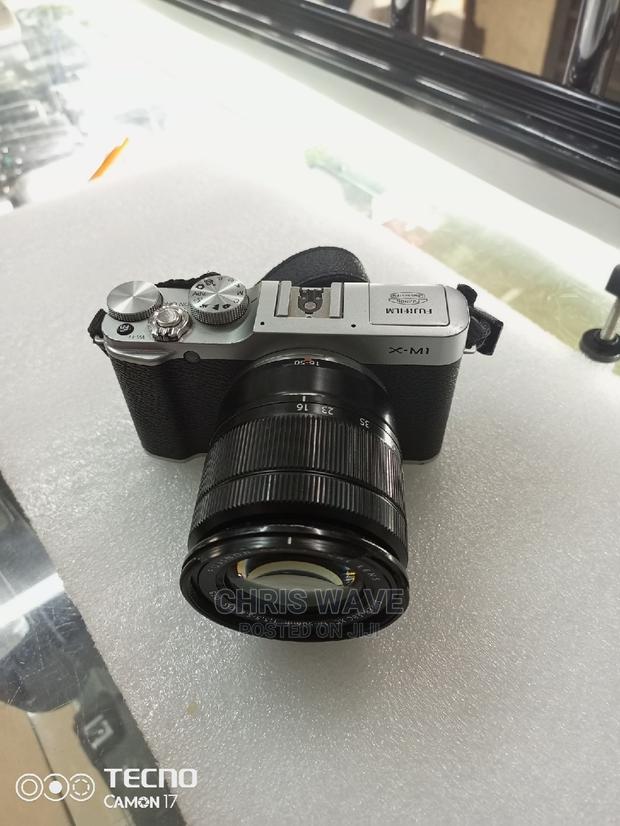Fujifilm X M1 Mirrorless Camera - thumbnail 4