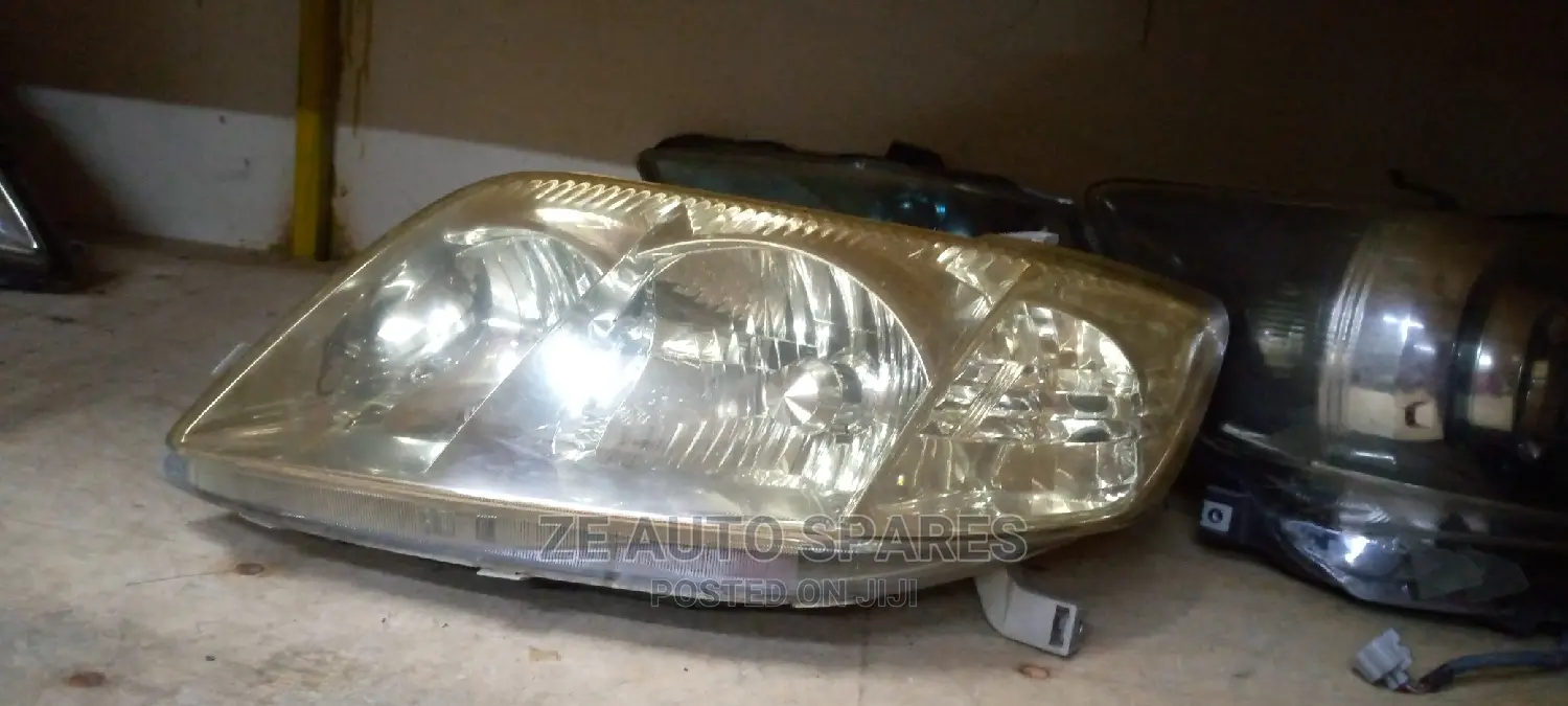 Nze Headlight 2005