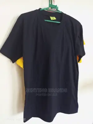 Black Plain T-Shirts