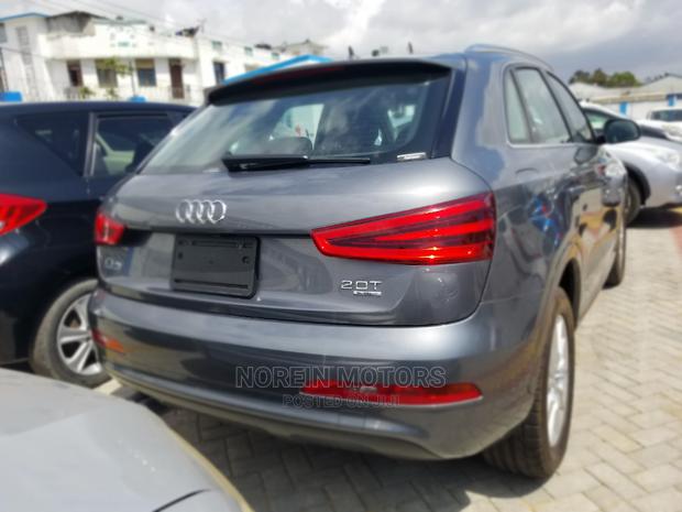 Audi Q3 2014 Gray - thumbnail 4