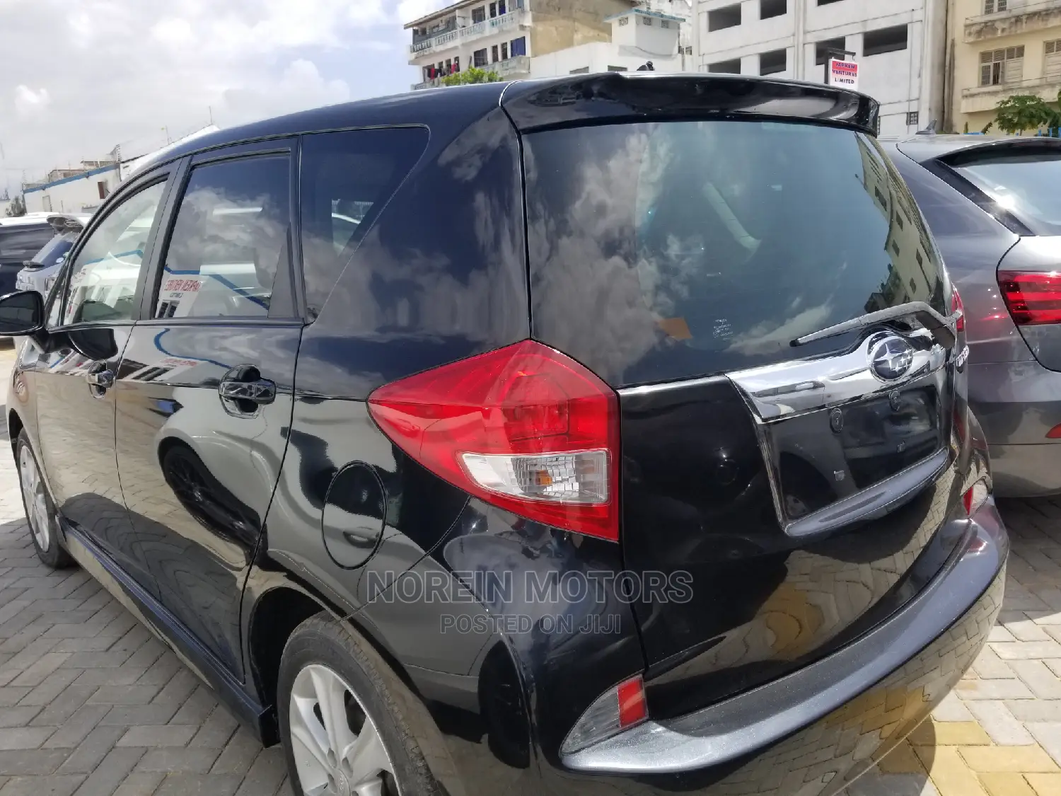 Subaru Trezia 2014 Black