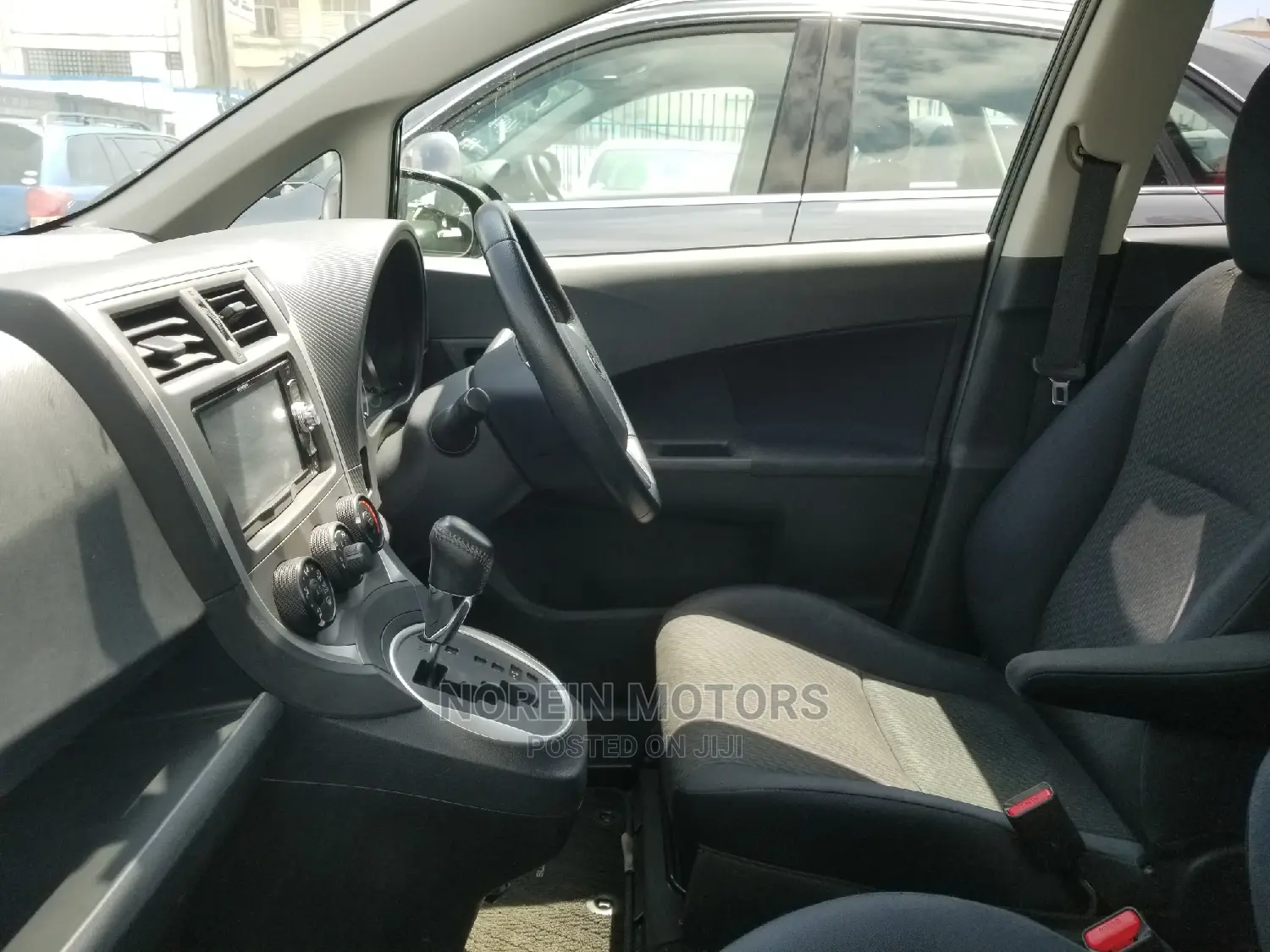 Subaru Trezia 2014 Black