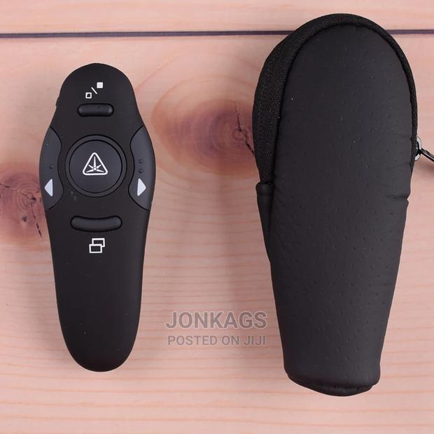 Wireless Presenter With Laser Pointer - thumbnail 3