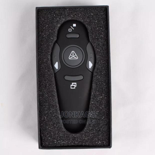 Wireless Presenter With Laser Pointer - thumbnail 8