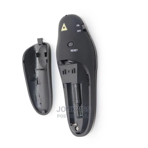 Wireless Presenter With Laser Pointer - thumbnail 13