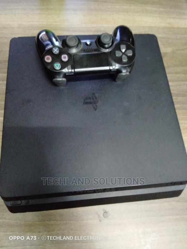 SONY Playstation 4 Slim - thumbnail 2