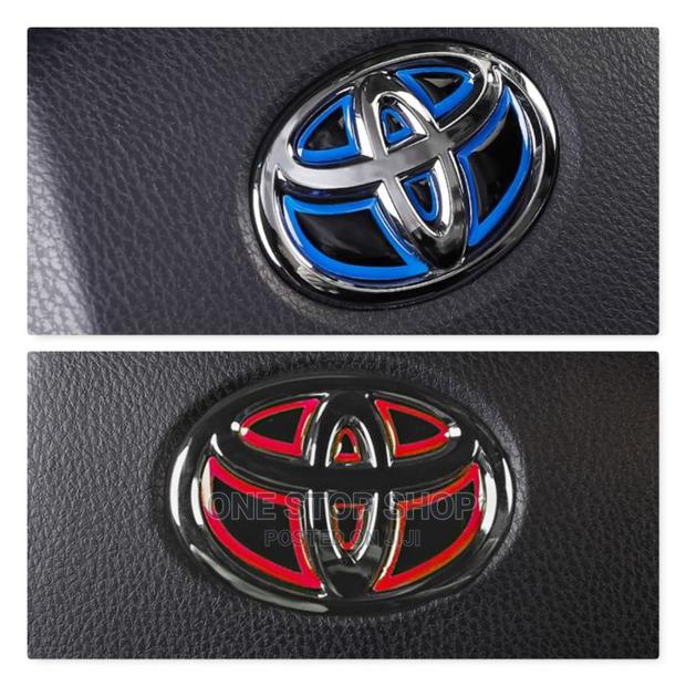 3D Toyota Logo With LED Lights