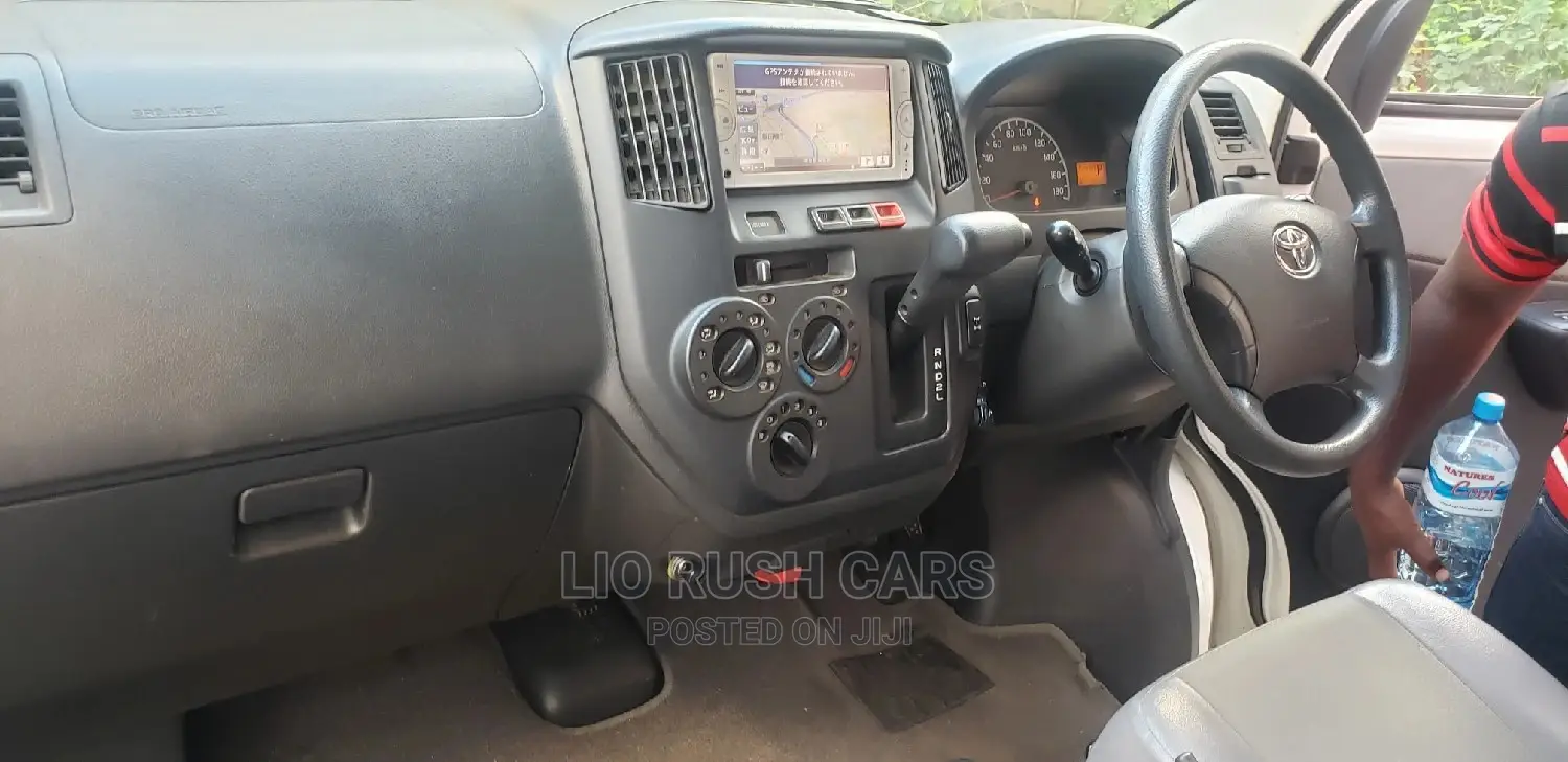 Toyota TownAce 2014 White