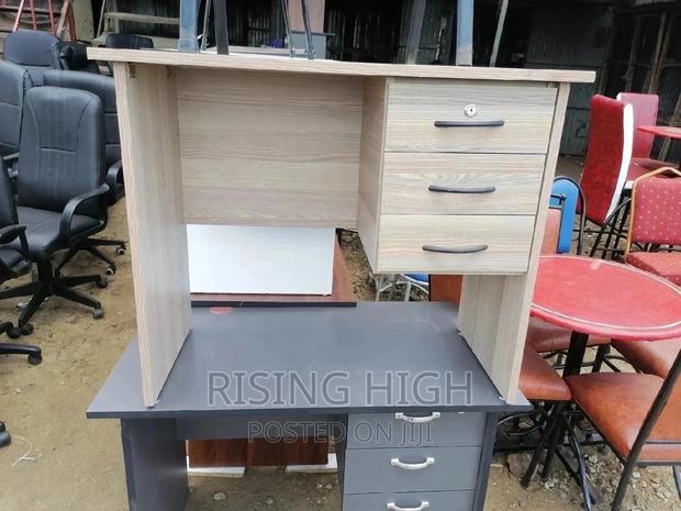 Best Quality Office Desk - main view