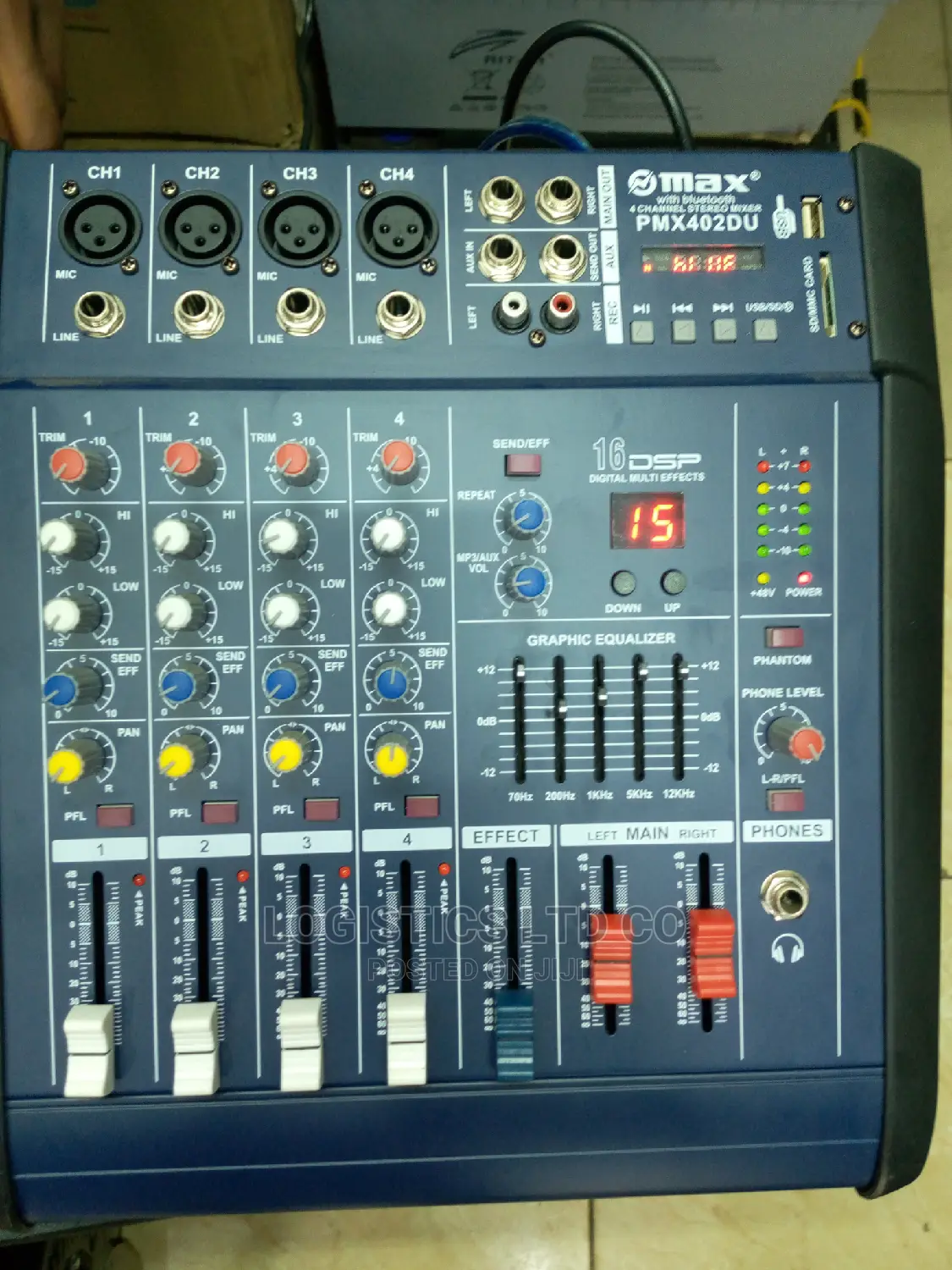 Omax Proffessional 4 Channel Powered Mixer