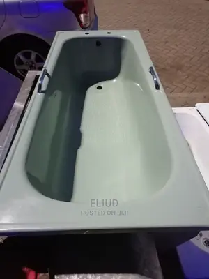 Coloured Metallic Bathtubs