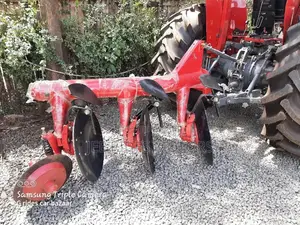 Massey Ferguson 385